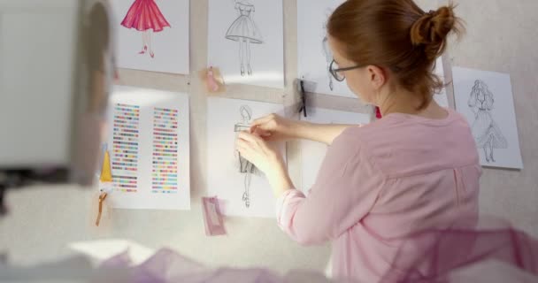 Fashion Designer Develops Design Sketches Designer Creates Women Dresses Seamstress — Αρχείο Βίντεο