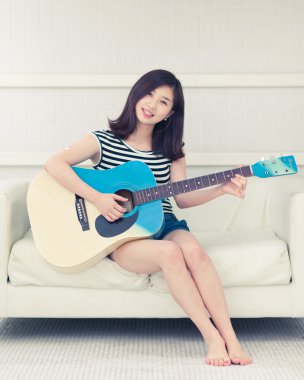 genç güzel Asyalı kadın.