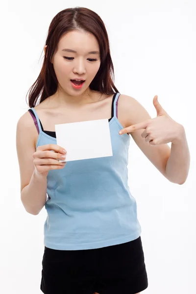 Asian woman showing empty card — Stock Photo, Image