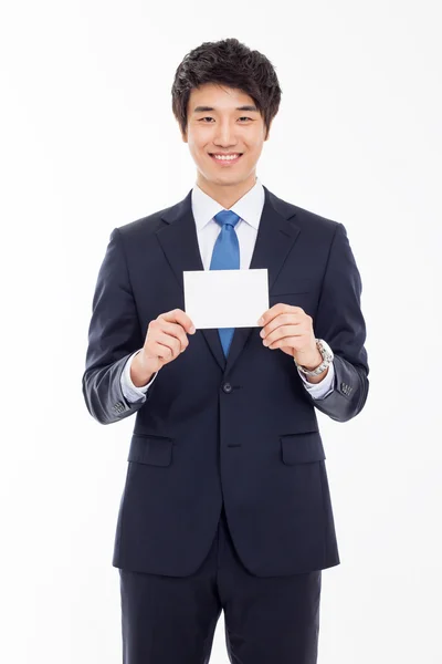 Asiático hombre de negocios con tarjeta en blanco . — Foto de Stock