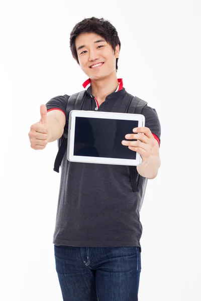 Junge asiatische Student mit Pad PC — Stockfoto