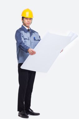 Genç Asyalı mühendis.