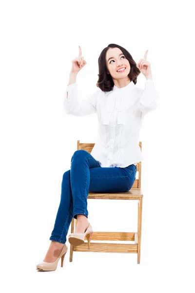 Aziatische vrouw voorstellen iets. — Stockfoto