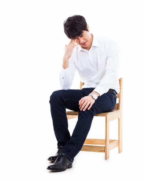 Unga asiatiska man har en stress — Stockfoto