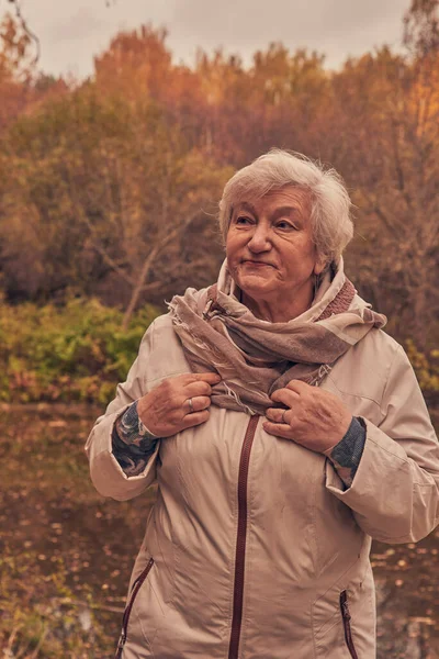 Portrait Sad Gray Haired Woman Years Old Background Autumn Trees — Stock Photo, Image