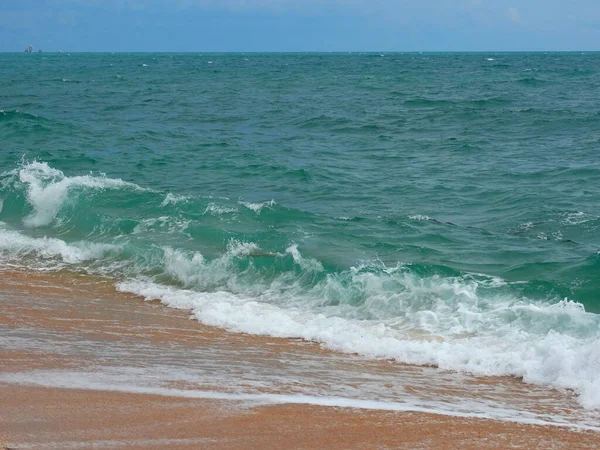 Deniz Suyu Arkaplan Dokusu Deniz Kenarında Yaz Tatilinde Boşluğu Kopyala — Stok fotoğraf