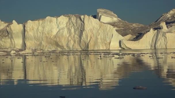 Природа Антарктического океана. Природа Арктического льда Глобальное потепление и изменение климата — стоковое видео