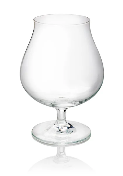 Tom brandy glas på en vit bakgrund — Stockfoto