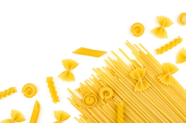 Various types of pasta on a white background — Stock Photo, Image