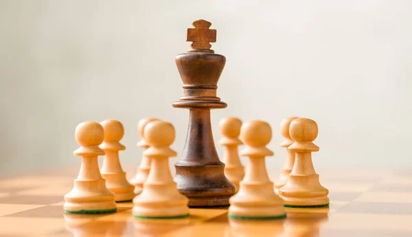 Concept Chess Pieces Being Center Point — Stock Photo, Image