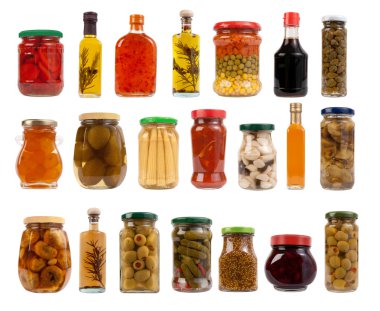 Kavanozlar ve şişeler turşu, soslar ve zeytin yağı