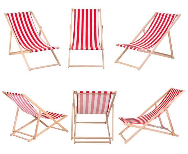 Cadeiras de praia isoladas em branco — Fotografia de Stock