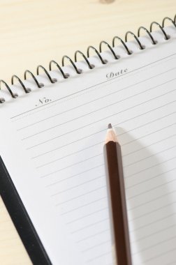 renkli kalem ve defter