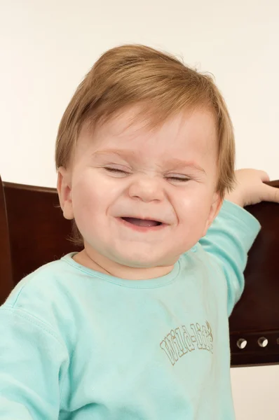 Baby baai gezichten maken — Stockfoto