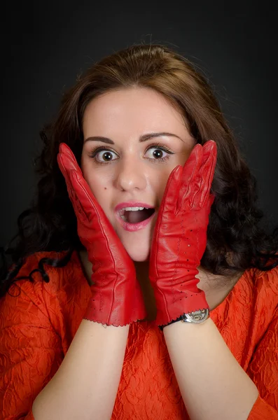 Young woman amazed — Stock Photo, Image