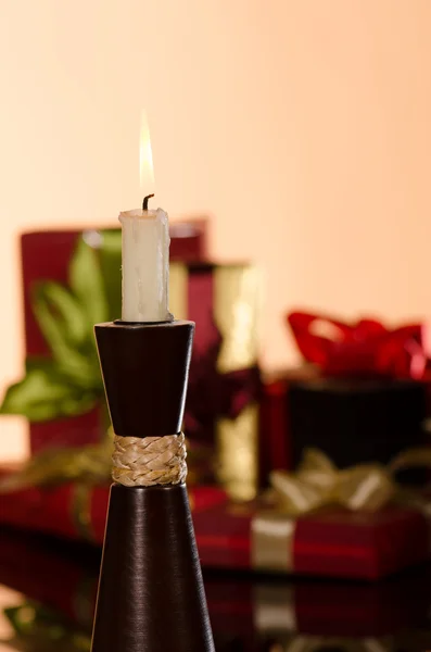 촛불과 선물 상자 — 스톡 사진