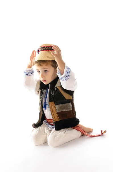 Retrato de criança bonita com traje popular tradicional — Fotografia de Stock
