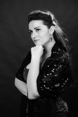 genç güzel soprano şarkıcı portresi
