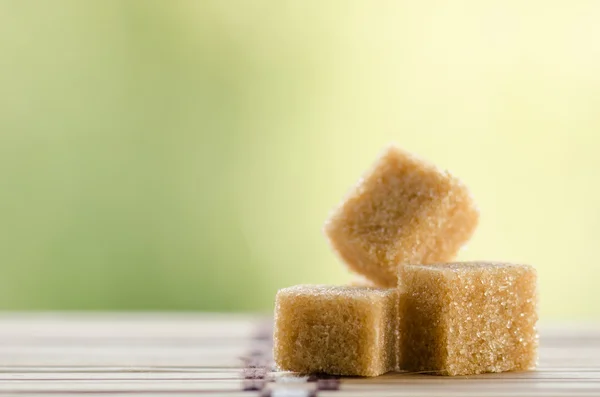 Cubos de azúcar moreno — Foto de Stock
