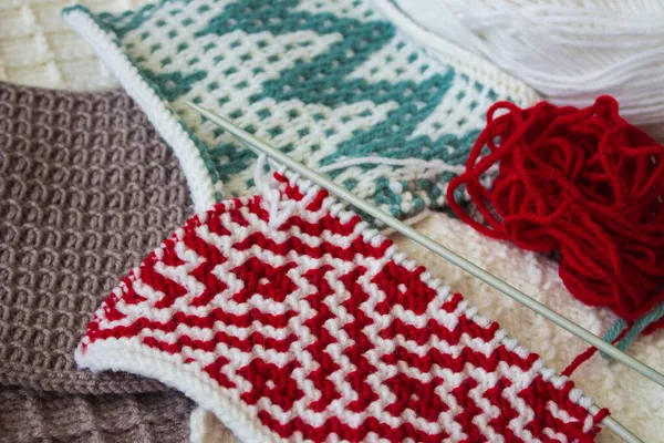 Knitted Wool Knitting Needles Various Knitting Patterns Warm Handmade Plaid — Stock Photo, Image