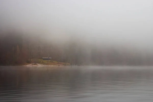 Fog Lake Kenigsee Germany Old Wooden House Bank Fog Mist — Stock Photo, Image