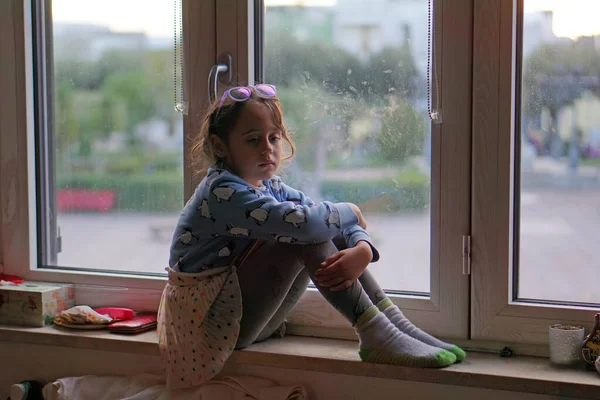 Young Girl Years Old Sits Windowsill — Stock Photo, Image