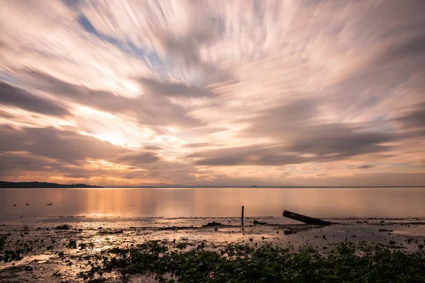 Lange Blootstelling Uitzicht Kust Van Trasimeno Meer Umbrië Italië Met — Stockfoto