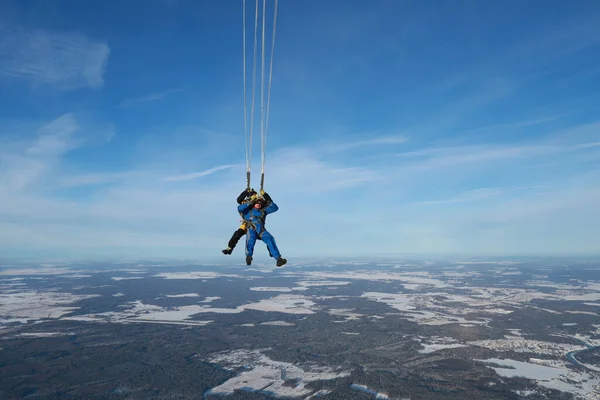 Parachutisme Saut Tandem Deux Hommes Volent Amusent Dans Ciel — Photo