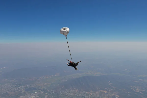 Skydiving Salto Tandem Tandem Está Céu — Fotografia de Stock
