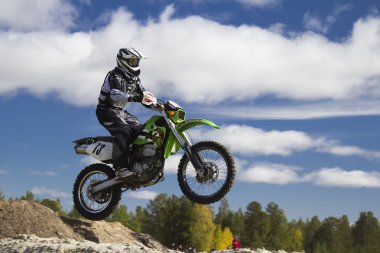 ve genç sporcular göster.