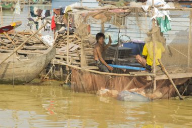 Kamboçya tonle sap Gölü.