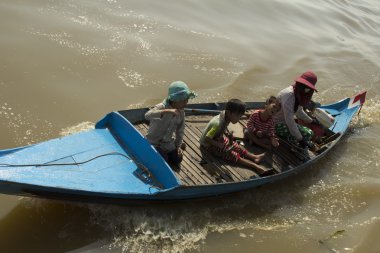 Kamboçya tonle sap Gölü.