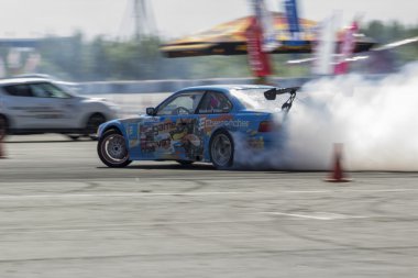 Rus drift.