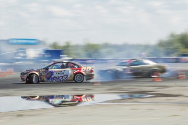 Rus drift.