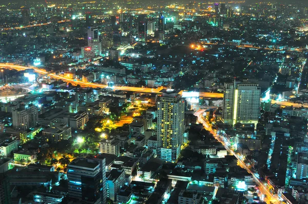 gece cityscape.