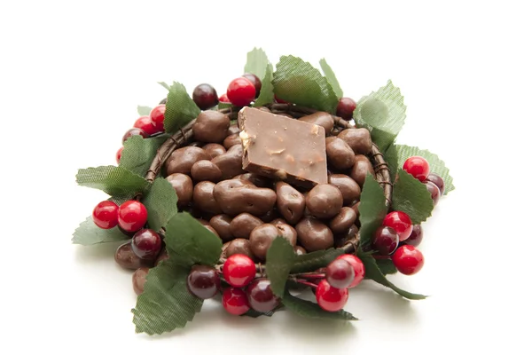 Passas de chocolate com nozes de chocolate — Fotografia de Stock