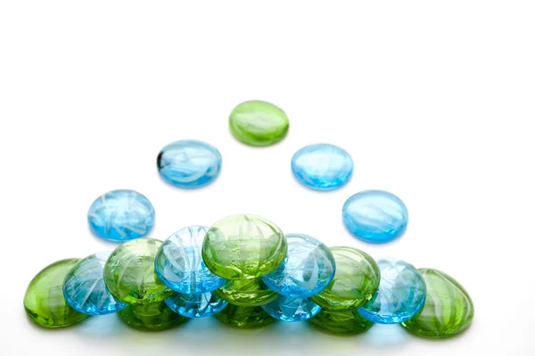 Синие и зеленые камни — стоковое фото