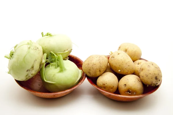 Kohlrabi und Kartoffeln — Stockfoto