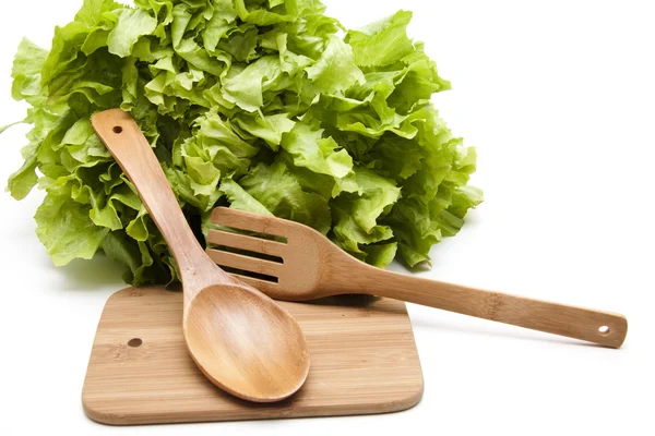 Salade fraîche avec cuillère en bois — Photo