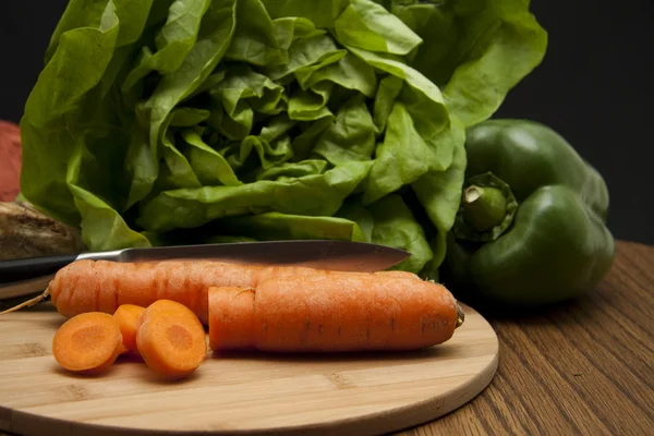 Produtos hortícolas frescos e diferentes — Fotografia de Stock