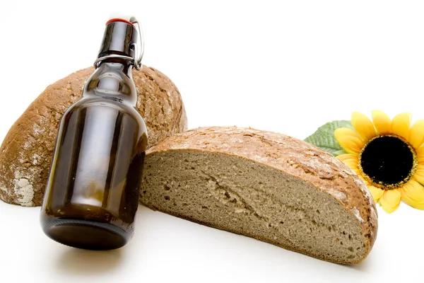 Korst brood met zonnebloem — Stockfoto
