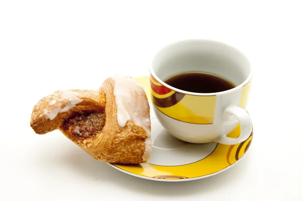 Nußstückchen mit Kaffee — Stockfoto