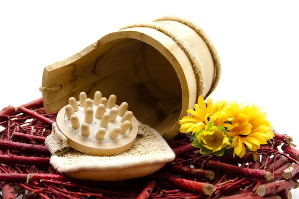 Massagebürste mit Sonnenblume — Stockfoto
