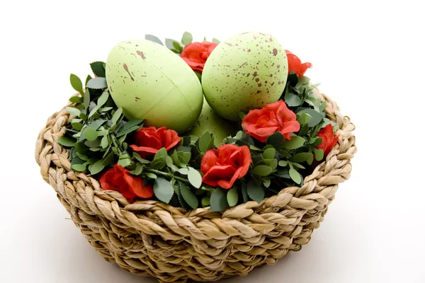 Easter eggs with garland — Stock Photo, Image