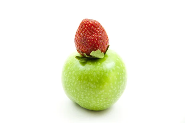 Fresh strawberry with apple — Stock Photo, Image