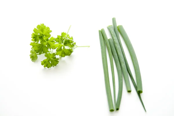 Maydanoz ile taze chives — Stok fotoğraf