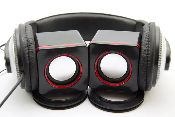 Head listener with loudspeaker — Stock Photo, Image