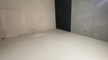 Zemini silindirle kaplama işlemi