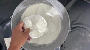 Bina karışımının bileşenlerini birleştirme süreci