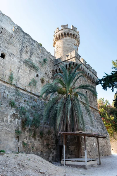 Fortifications around the Rhodes fortress, Rhodes, Greece — стокове фото
